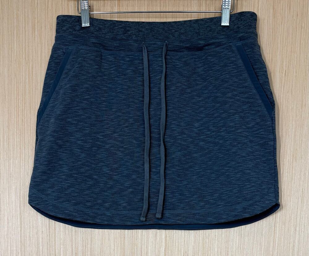Athleta Techie Terry Skirt Size Medium Heathered Gray Drawstring Pockets